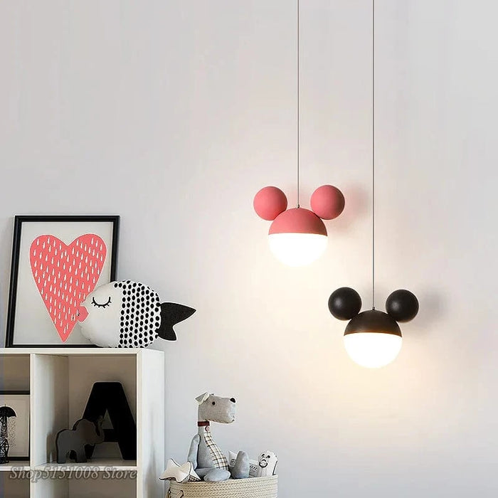 Lampe LED suspendue Mickey pour soin des yeux des enfants.