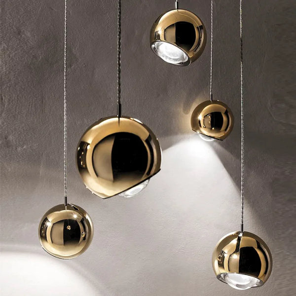 Suspension design LED rotative en métal chromé doré - Parfait pour votre bar, restaurant ou café