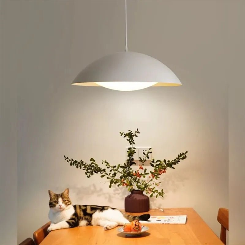 Suspension LED Nordik en fer au design moderne