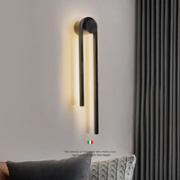 Applique murale LED en forme de U pour une décoration nordique moderne.