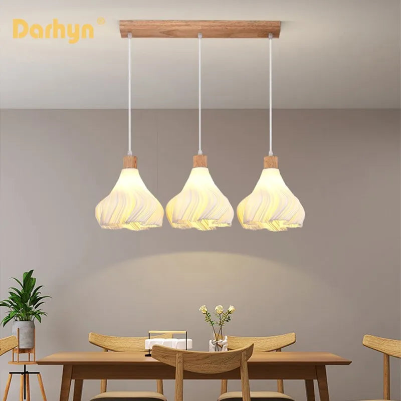 Suspension LED en verre au design nordique contemporain