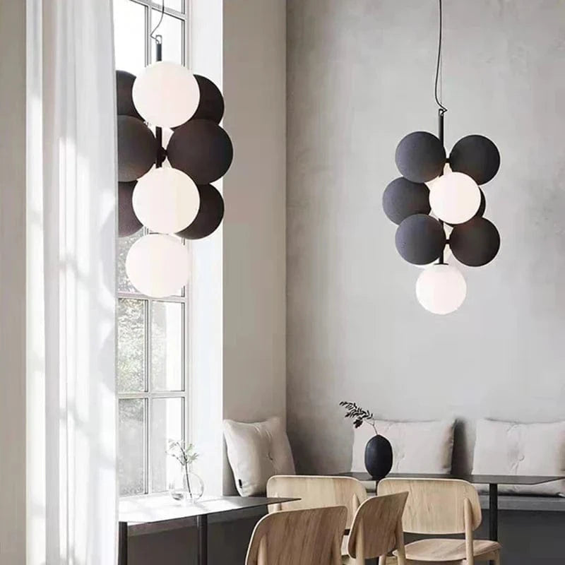 Lampe suspendue design avec cordon réglable en PVC et ampoule en verre