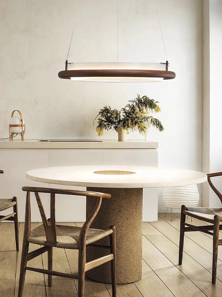 Lustre LED en bois noir pour une décoration moderne avec lampes suspendues