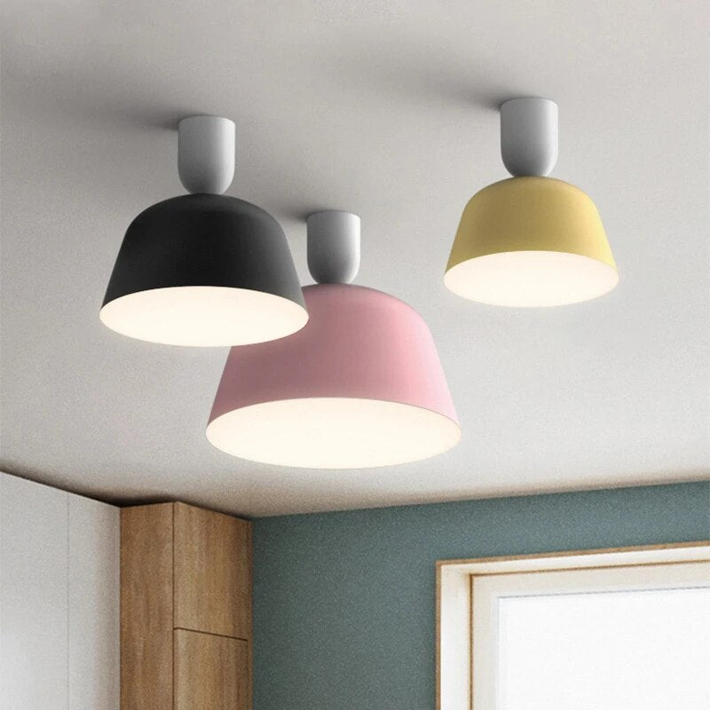 Plafonnier LED nordique en métal - Style Moderne