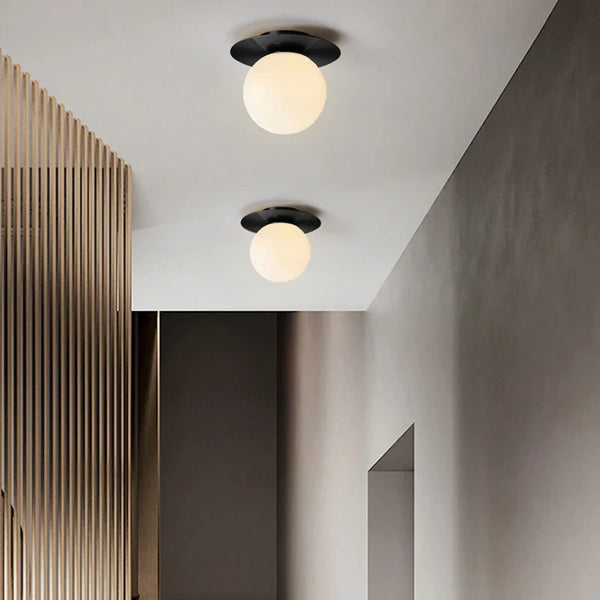 Plafonnier LED Nordique avec Boule en Verre Dépoli pour Intérieur - Concept Lumière