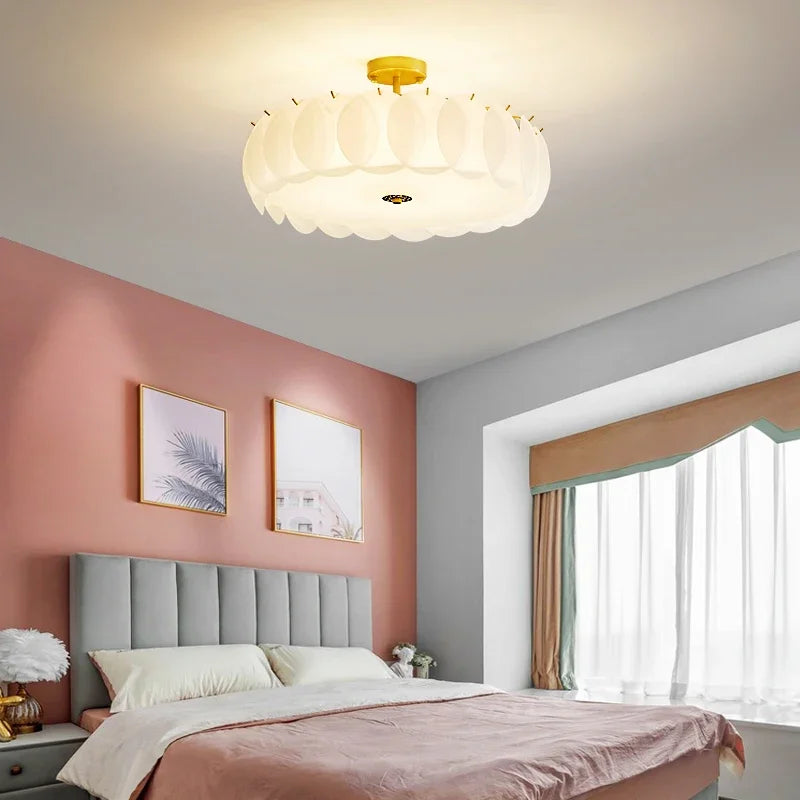 Lustre de Luxe en Verre Rond 2022 - Éclairage Décoratif Prestigieux