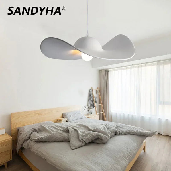 Lustre Nordique Minimaliste Chapeau Design avec Lampes Suspendues