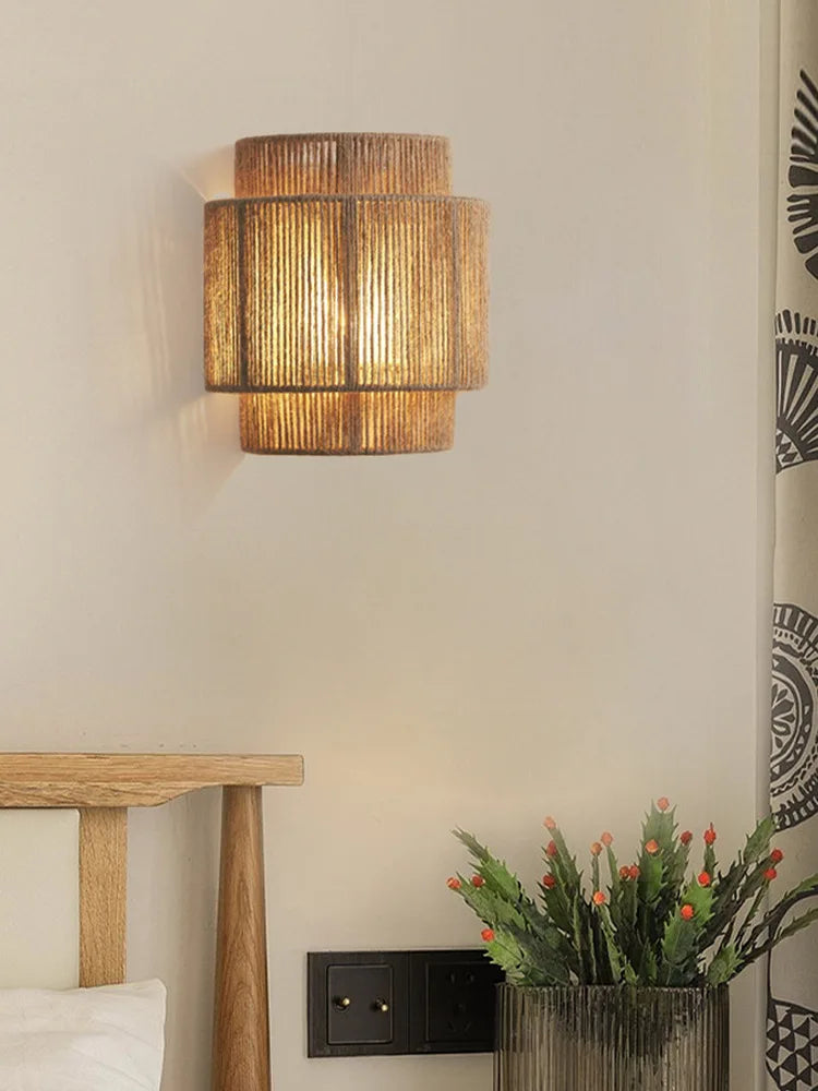 Applique murale en corde de chanvre pour une ambiance zen.