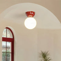Plafonnier style médiéval Bauhaus pour une déco d'entrée unique