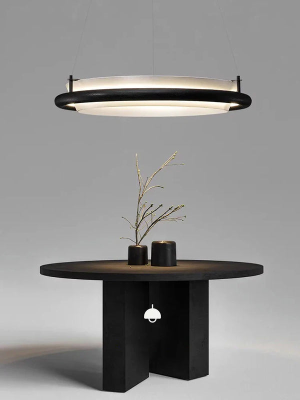 Lustre LED en bois noir pour une décoration moderne avec lampes suspendues