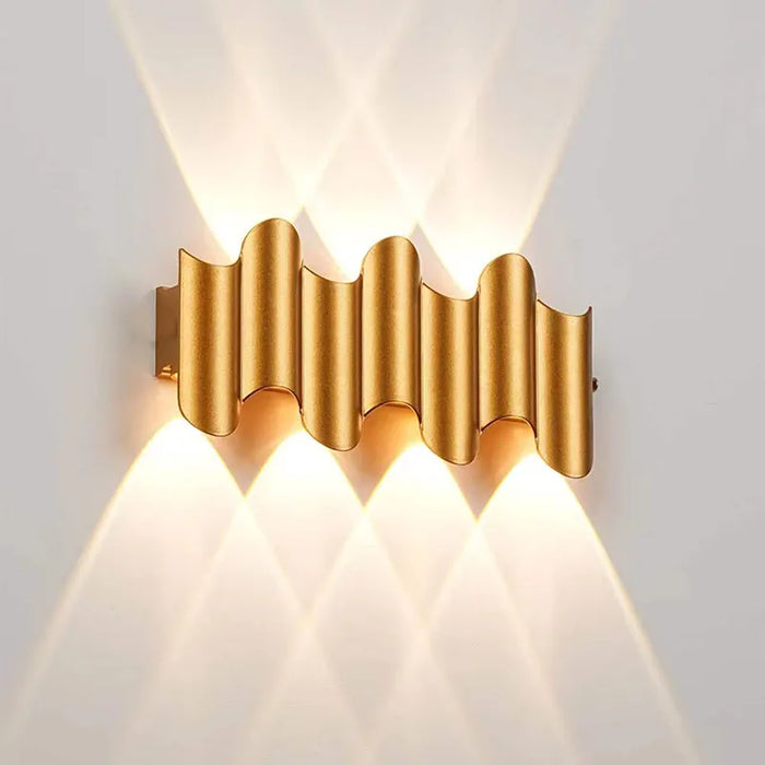 Applique Murale LED Lumière Extérieure Dorée IP65