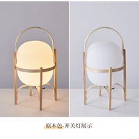 Lampe de bureau LED nordique en bois nordique