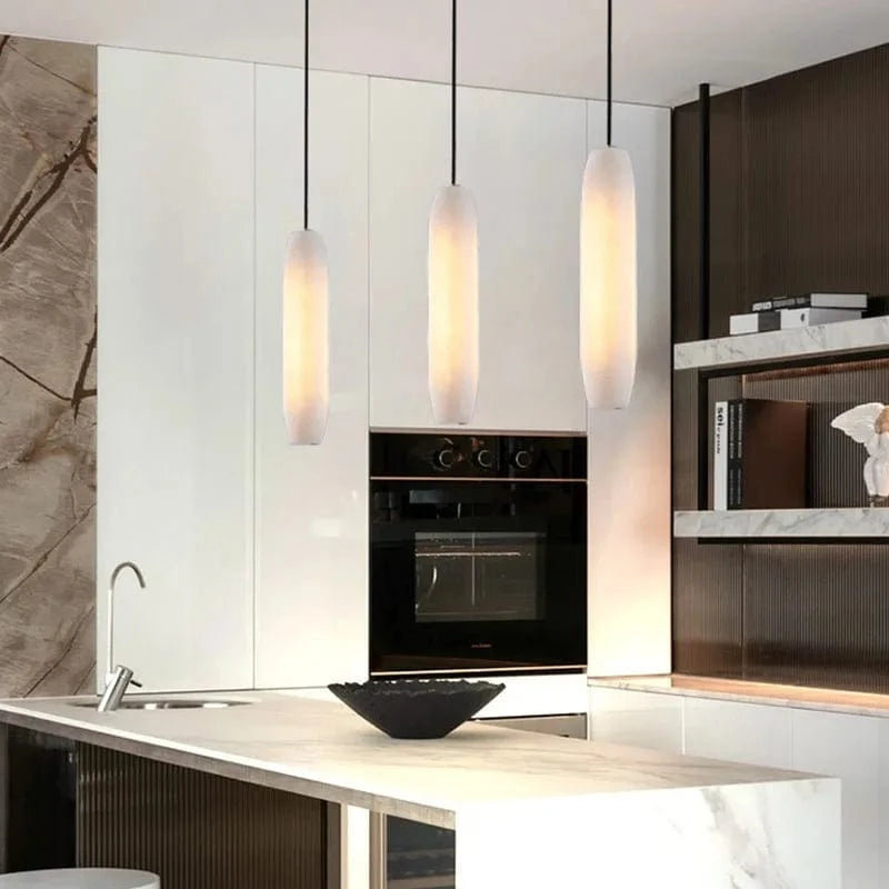 Suspension Luxe en Marbre Naturel avec Fil en Laiton Réglable