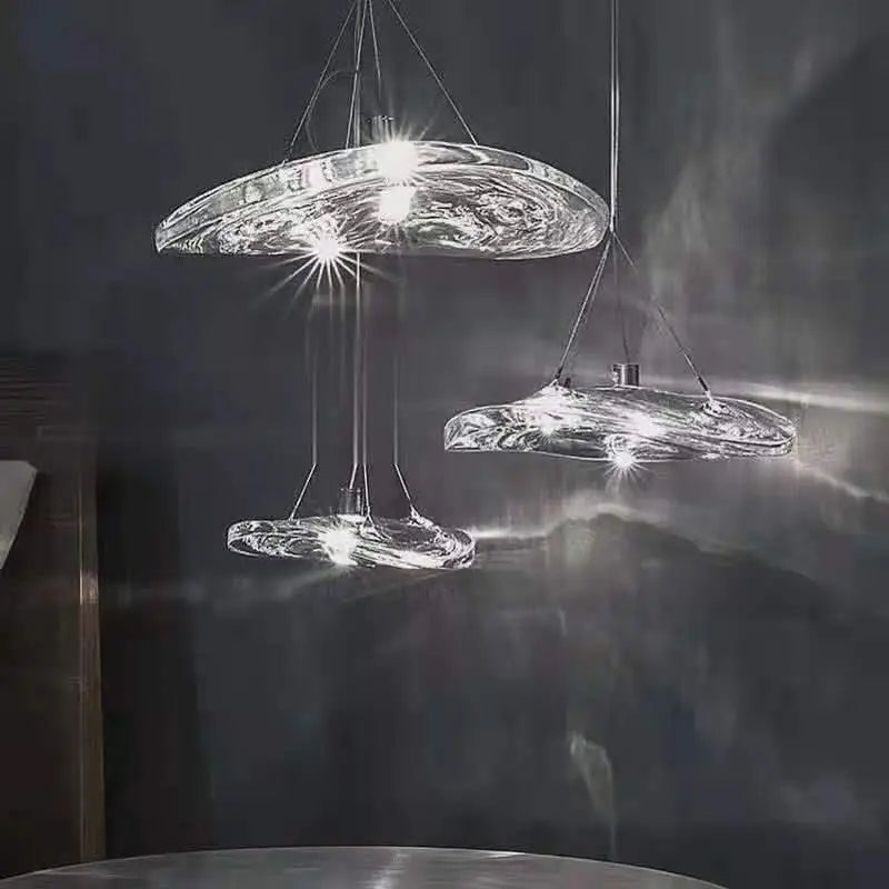 Suspension LED en verre design nordique Manta.