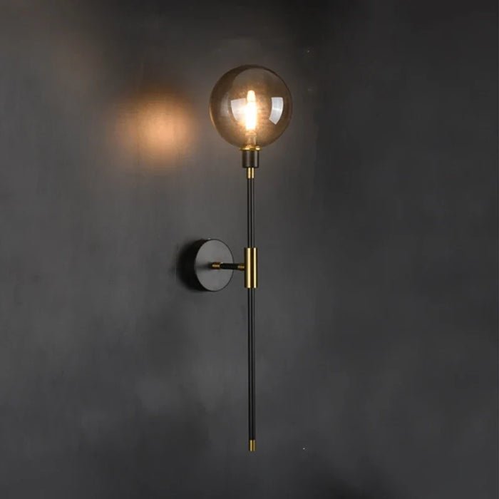 Applique Murale LED Moderne en Fer avec Boule de Verre Décorative - Luminairia
