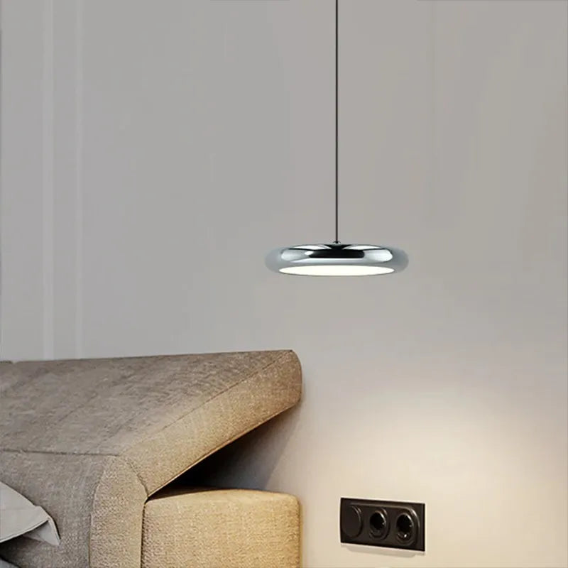 Suspension LED nordiques en fer avec 3 têtes chromées