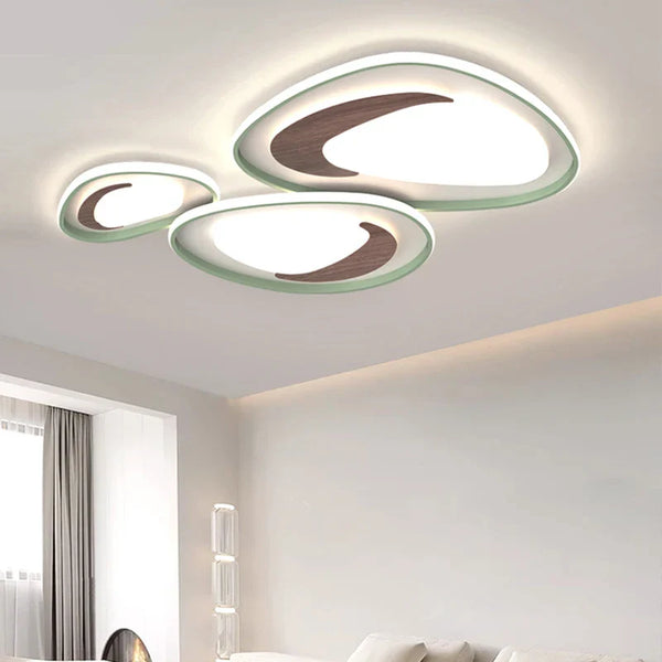 Lustre nordique en bois pour un éclairage intérieur élégant