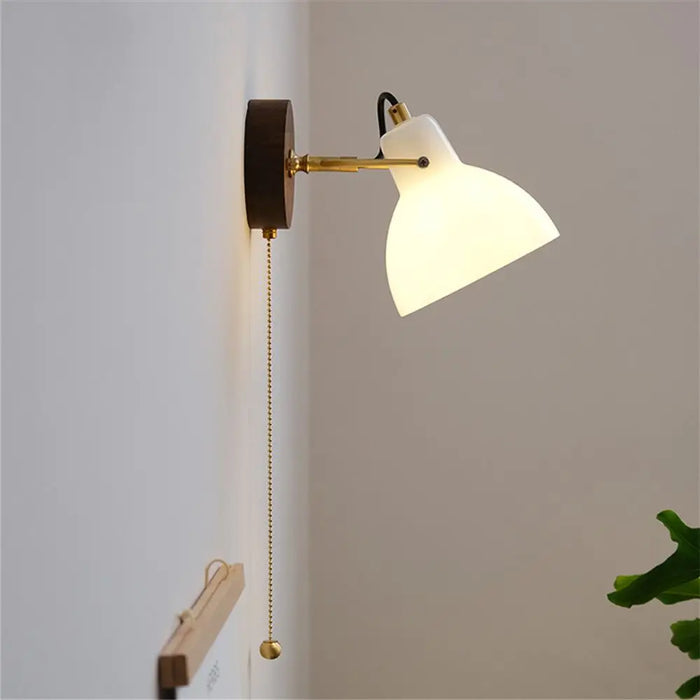 Applique murale moderne en verre et laiton avec interrupteur ajustable - Collection Lumina