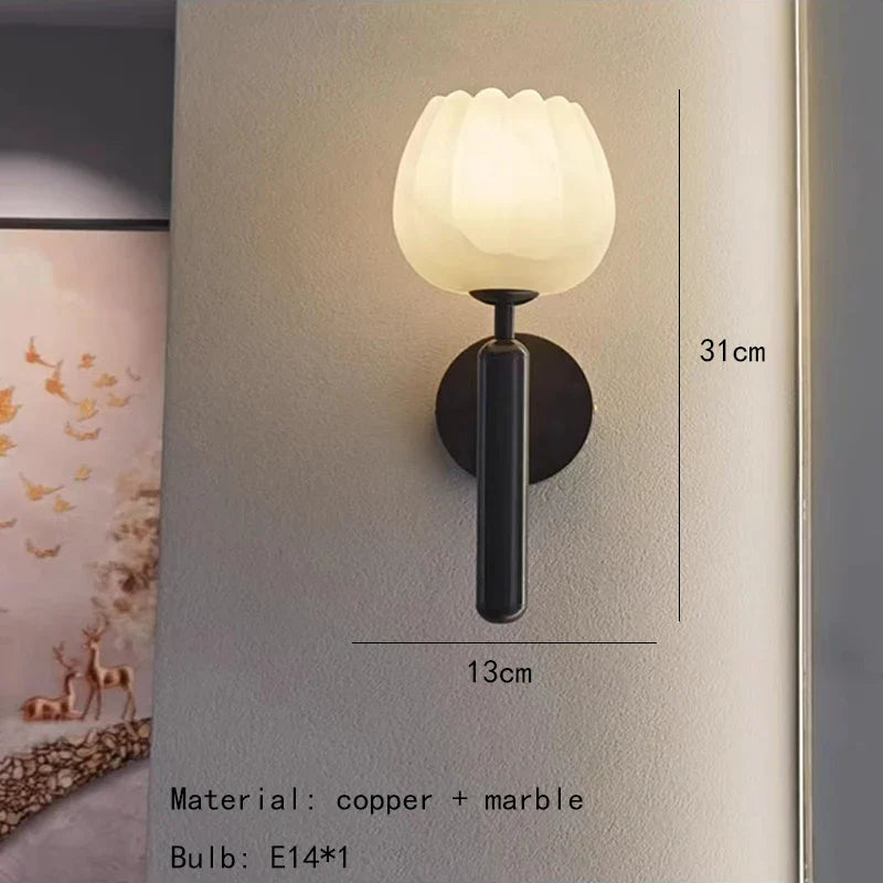 Applique murale Art Déco en marbre naturel - Fleur en laiton