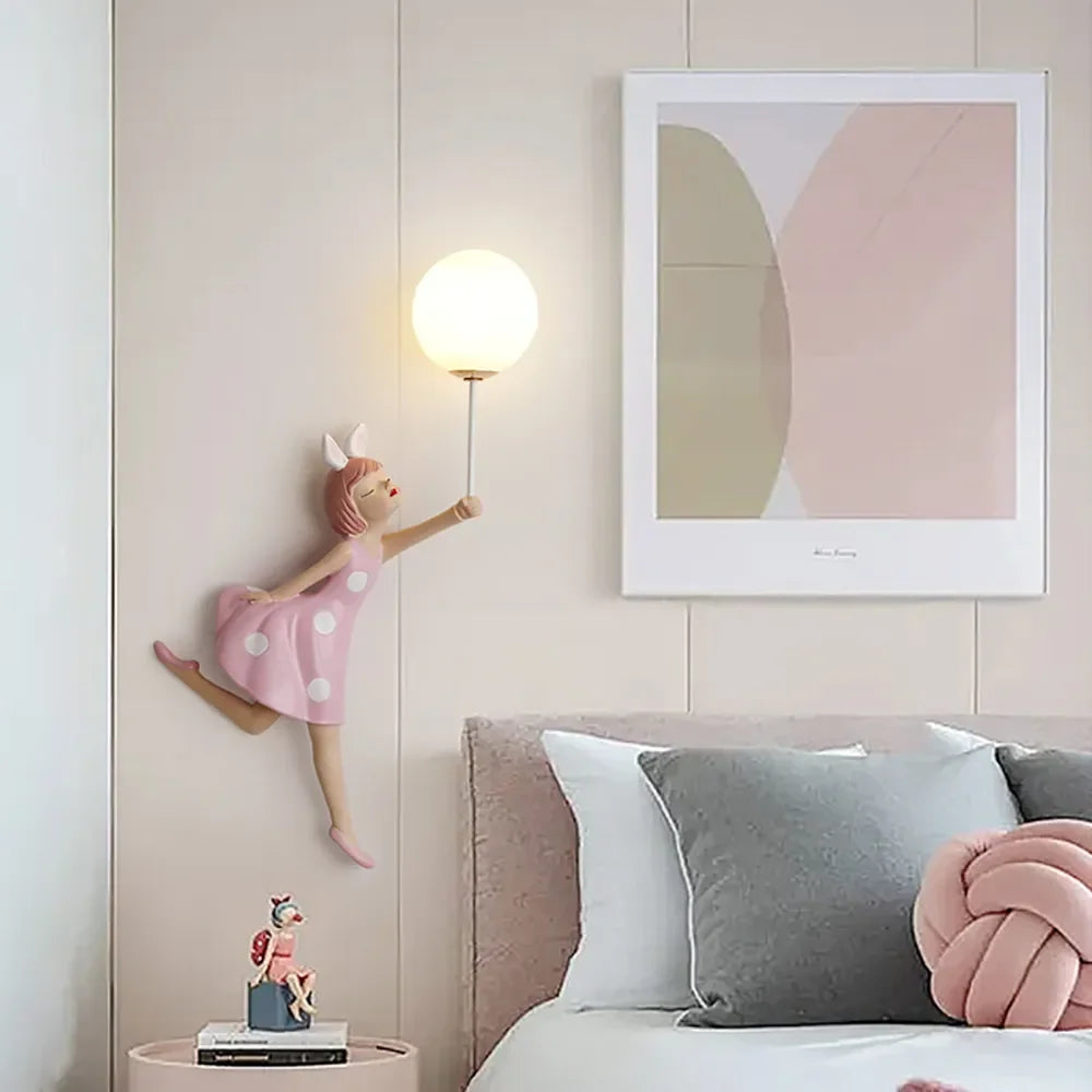 Applique murale LED rose pour une chambre de princesse