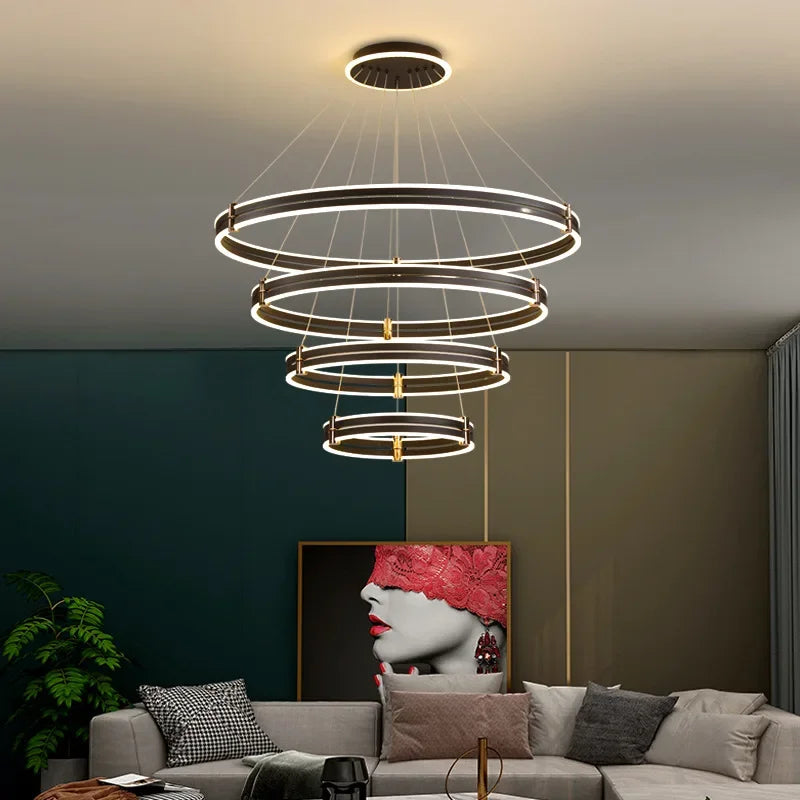 Lustre de luxe avec anneau de styliste
