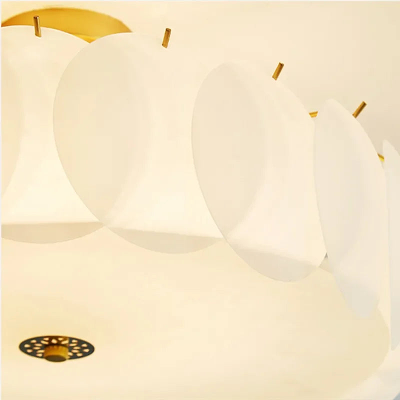 Lustre de Luxe en Verre Rond 2022 - Éclairage Décoratif Prestigieux