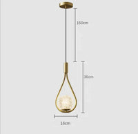 Suspension boule de verre pour une chambre élégante
