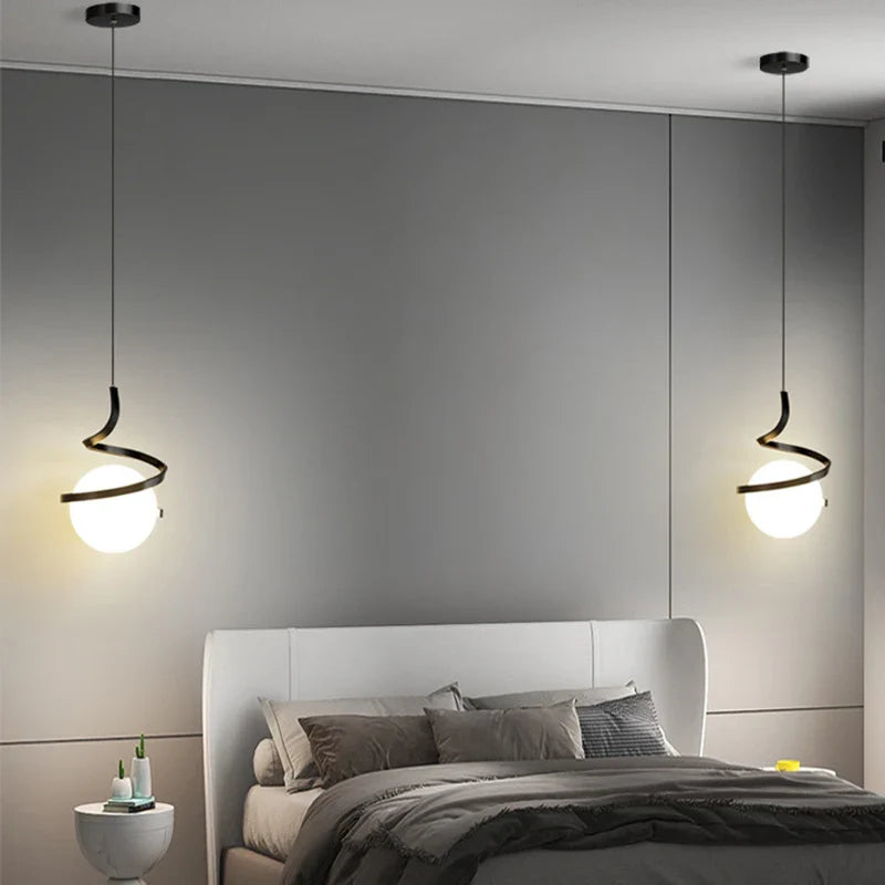 Nordique Déco: Suspension LED Spirale pour Haut Plafond - Noir/Blanc/Or + Verre