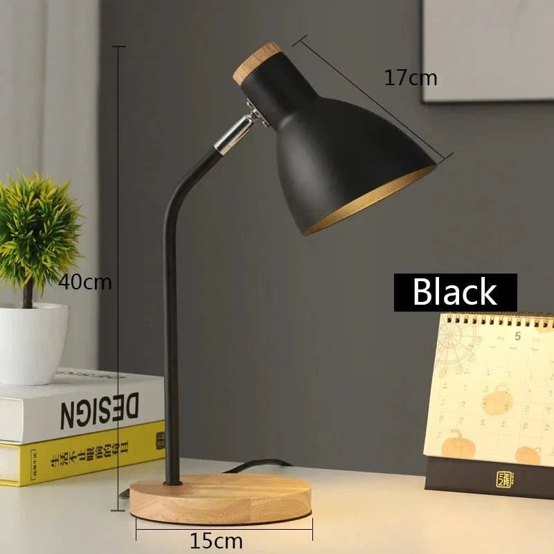 Lampe de table LED nordique en bois et fer avec protection oculaire