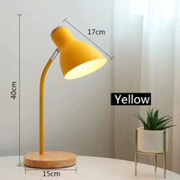 Lampe de table LED nordique en bois et fer avec protection oculaire