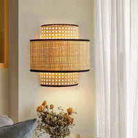 Applique murale Wabi Sabi Vintage en rotin fait main with LED lighting