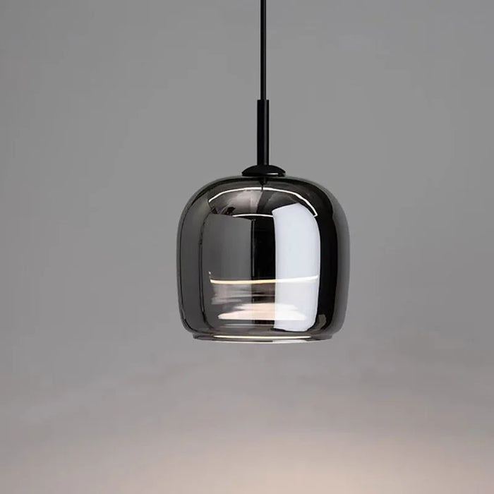 Lustre LED en verre nordique de luxe minimaliste moderne et décoratif.