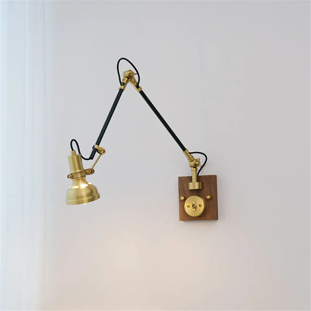 Applique murale nordique rétro en cuivre avec bras pivotant ajustable - Style Nordik