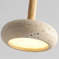 Lustre contemporain en bois avec éclairage LED en pierre.