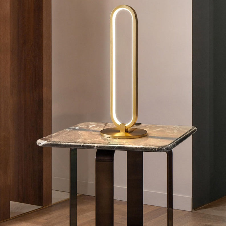 Lampe à poser LED Arpa - Élégance moderne