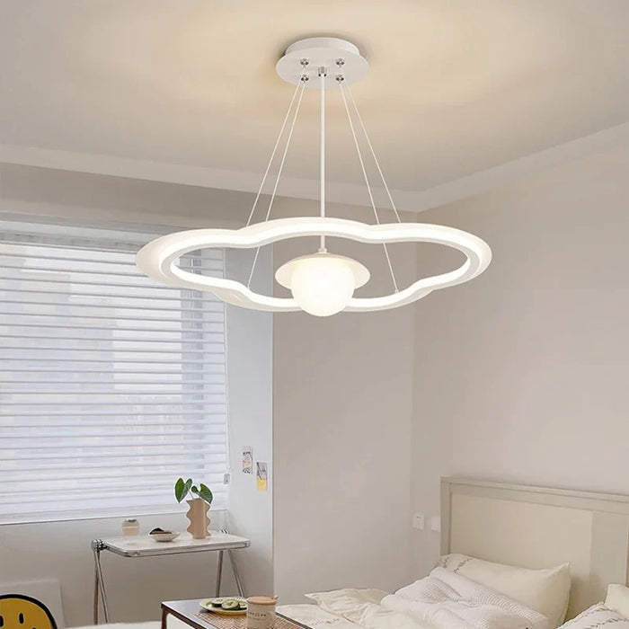 Lustre LED Nuage : Élément de Décoration Intérieure