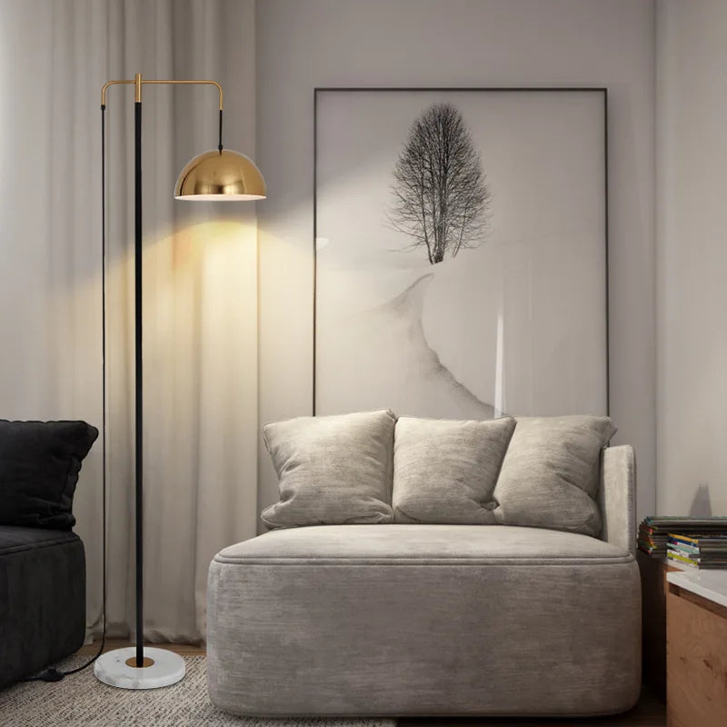 Lampadaire LED Loft : Style Épuré
