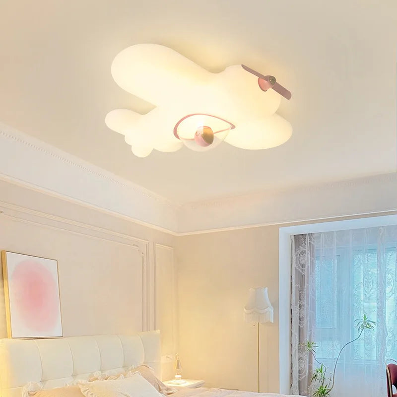 Plafonnier LED "Sky Kids" en forme d'avion pour chambre d'enfants
