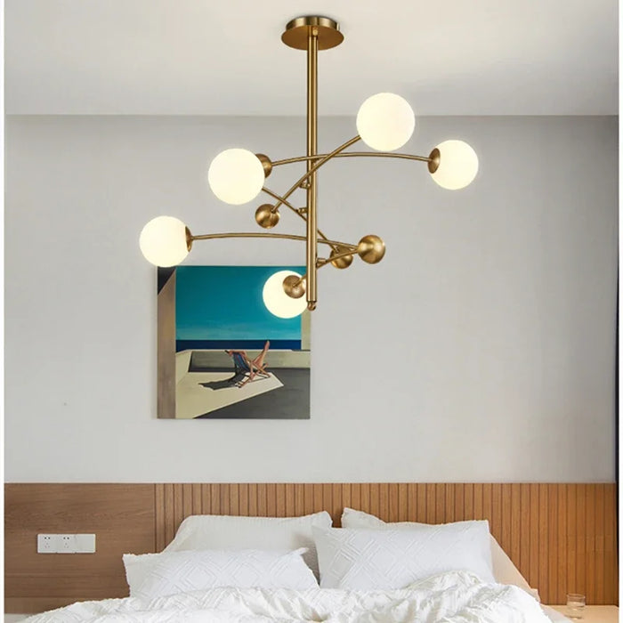 Lustre nordique en cuivre de 5 têtes.