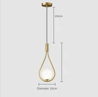 Suspension boule de verre pour une chambre élégante