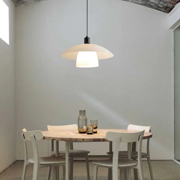 Suspension japonaise moderne pour une déco intérieure raffinée