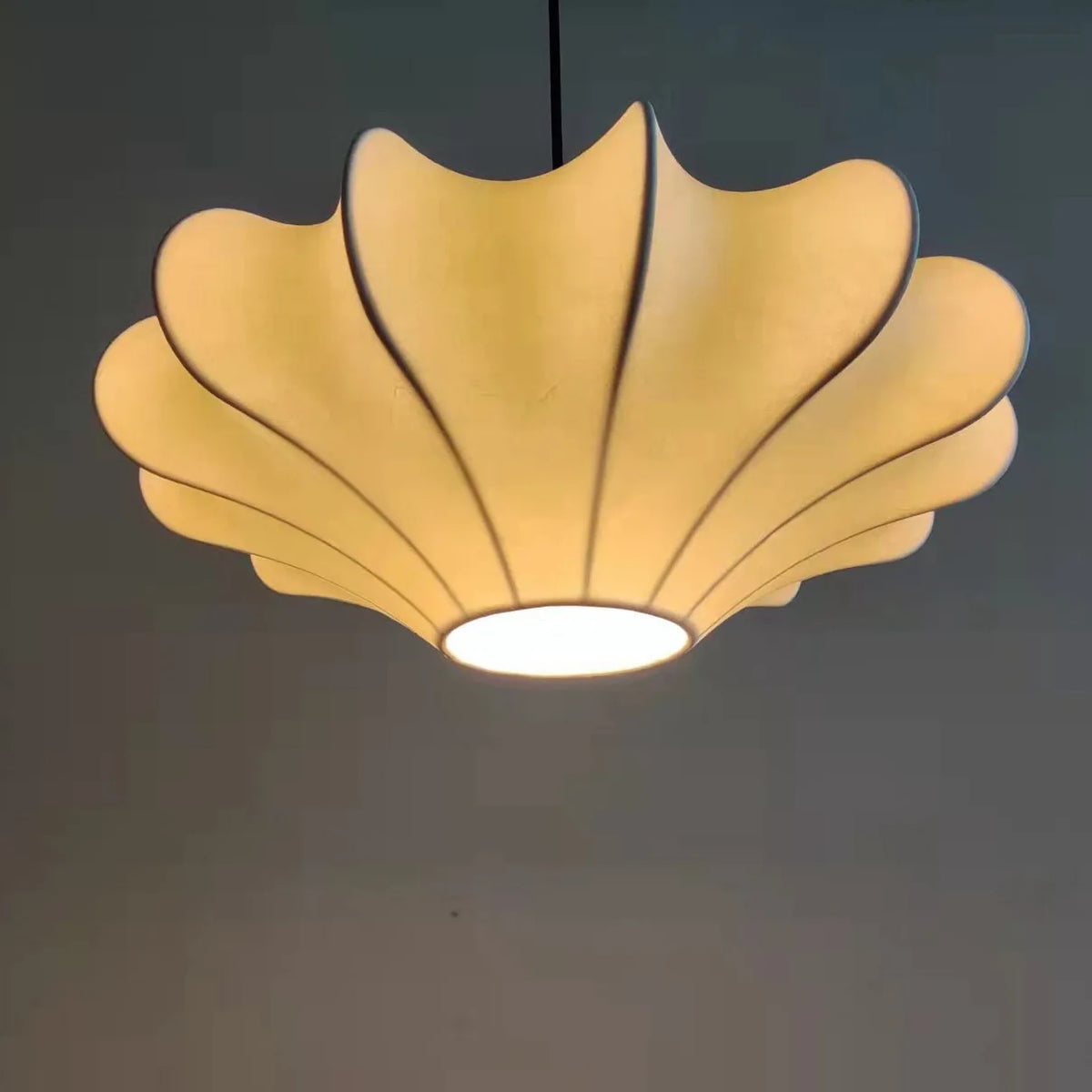 Suspension Cirrus nordique minimaliste en soie style japonais par West Elm