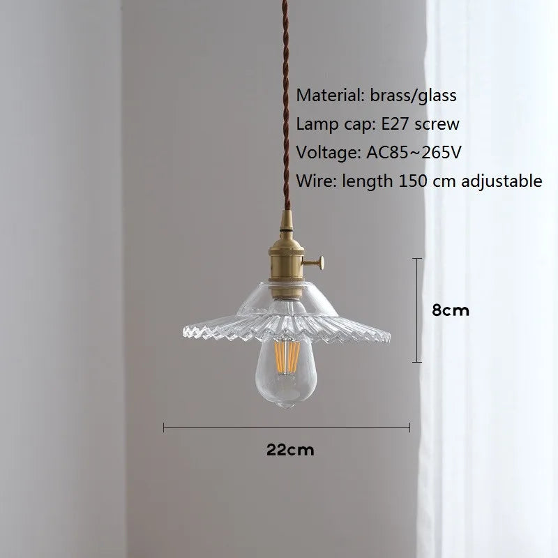 Suspension Nordique Vintage en Verre et Laiton de Luxe.