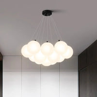 Lustre nordique en verre avec suspension LED pour une décoration maison moderne