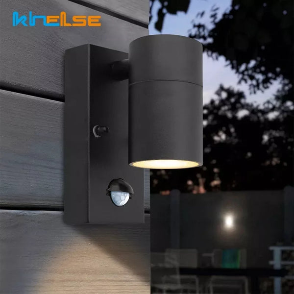 Applique murale LED étanche avec capteur de mouvement pour extérieur - LuminoMotion
