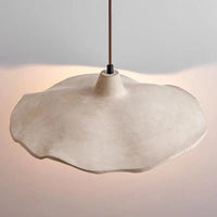 Suspension design grise Japonaise avec vent silencieux