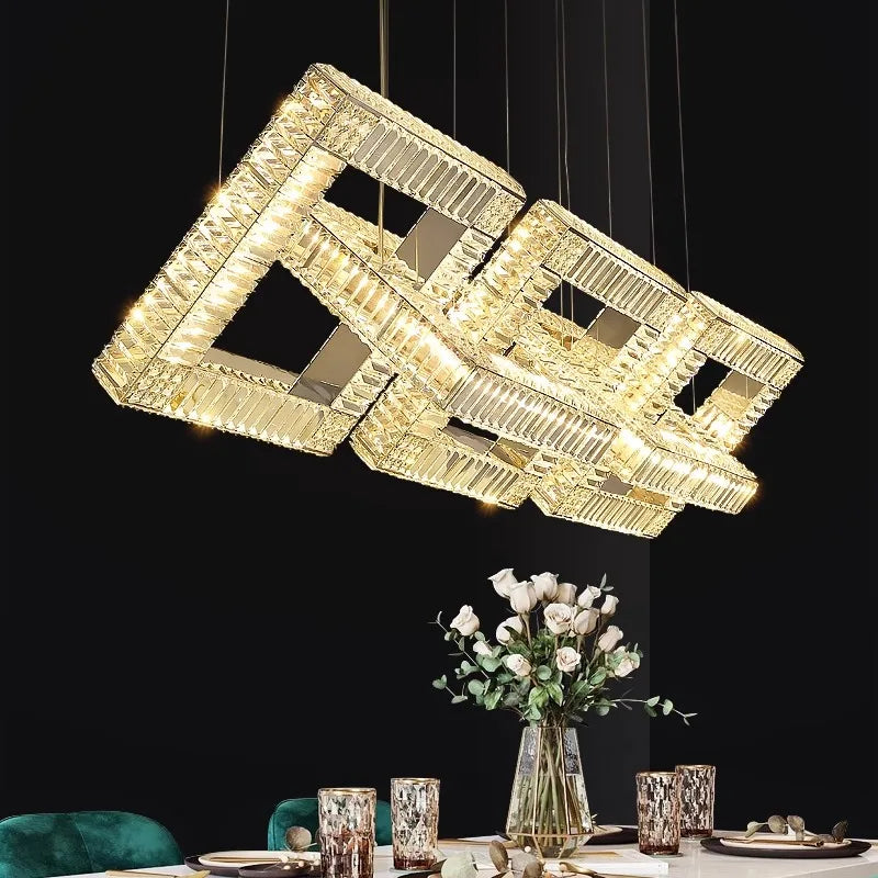 Lustre design carré en cristal doré moderne.