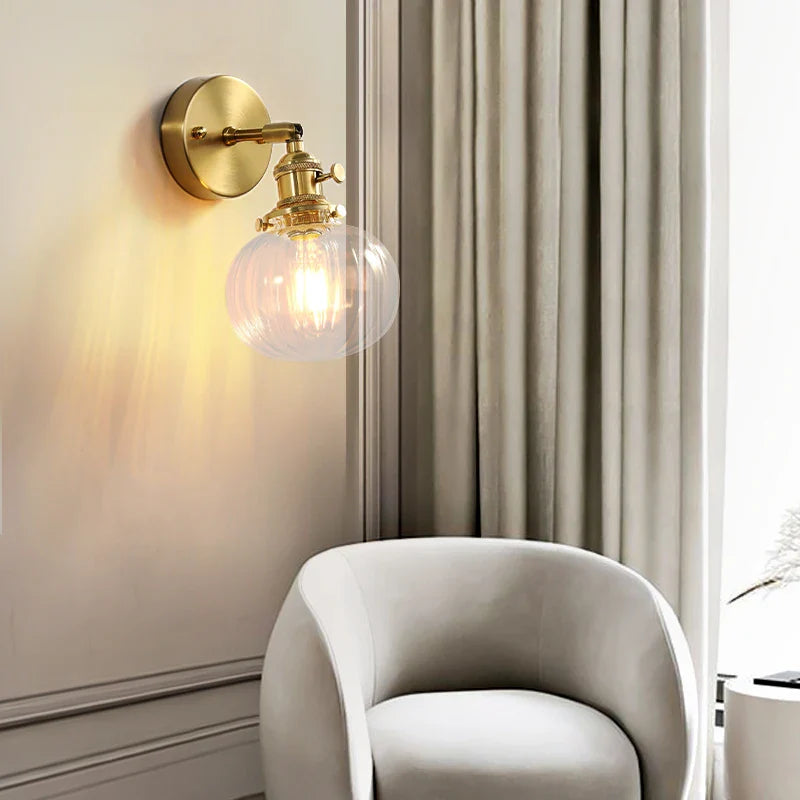 Applique murale nordique en cuivre avec abat-jour en verre LED de style créatif
