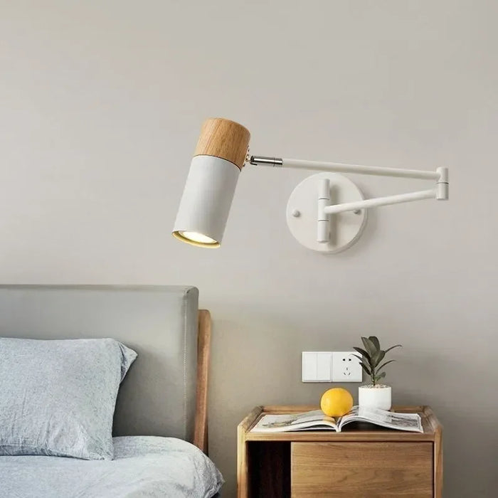 Lustre télescopique en bois oscillant pour une décoration intérieure design