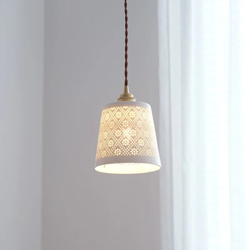Lustre nordique en cuivre et céramique